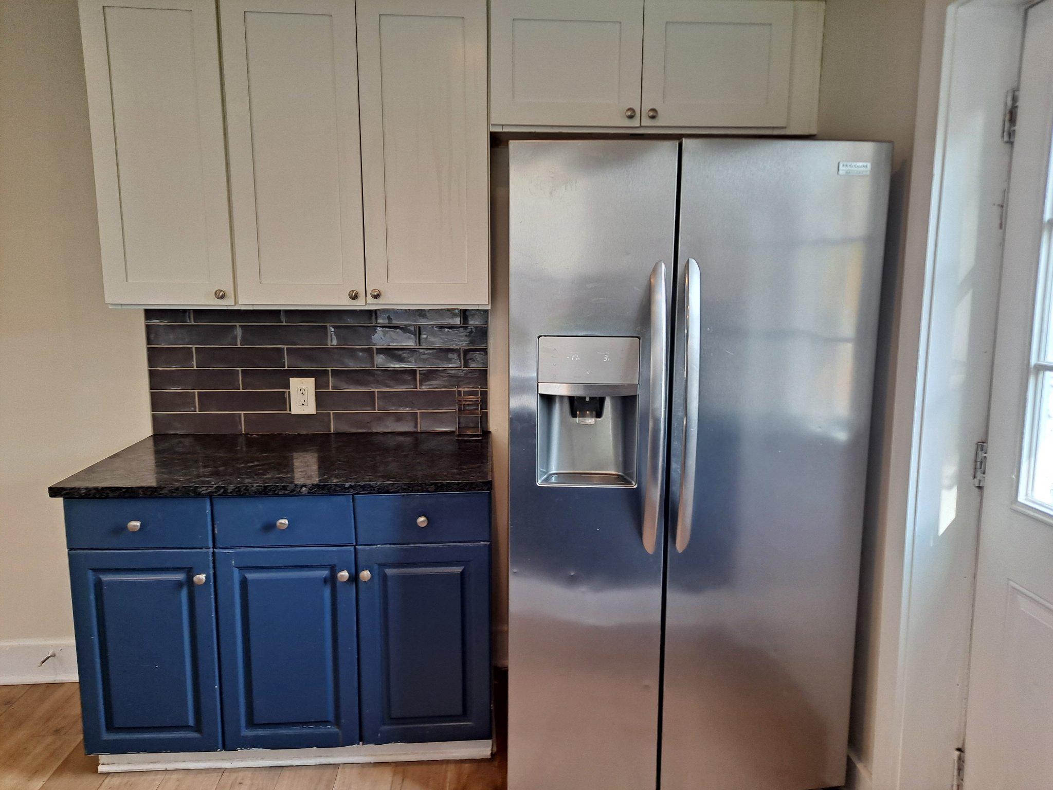 1100 Green St Property Photo 8