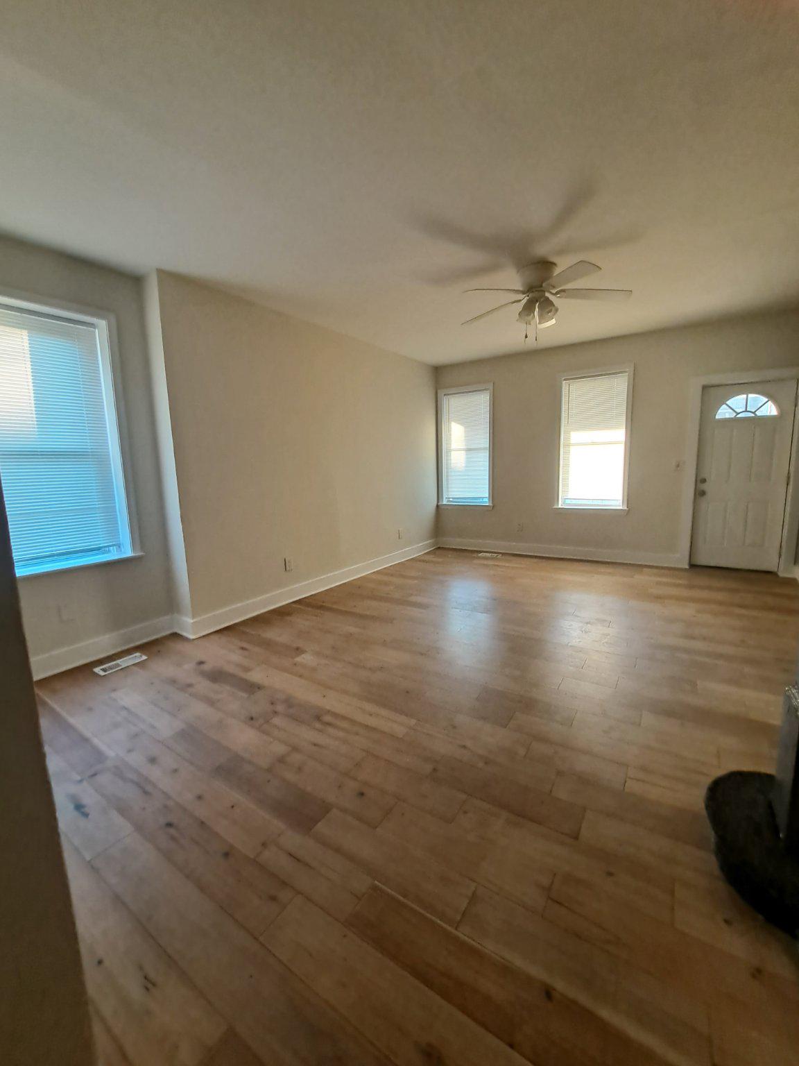 1100 Green St Property Photo 12