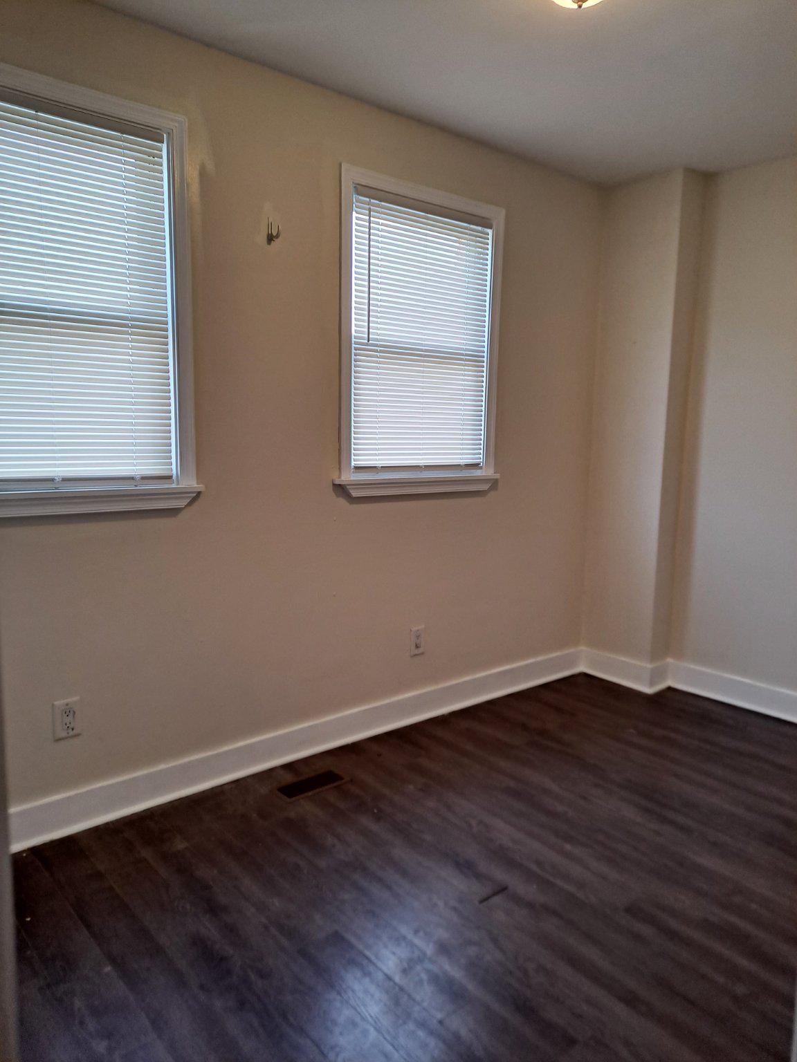 1100 Green St Property Photo 18