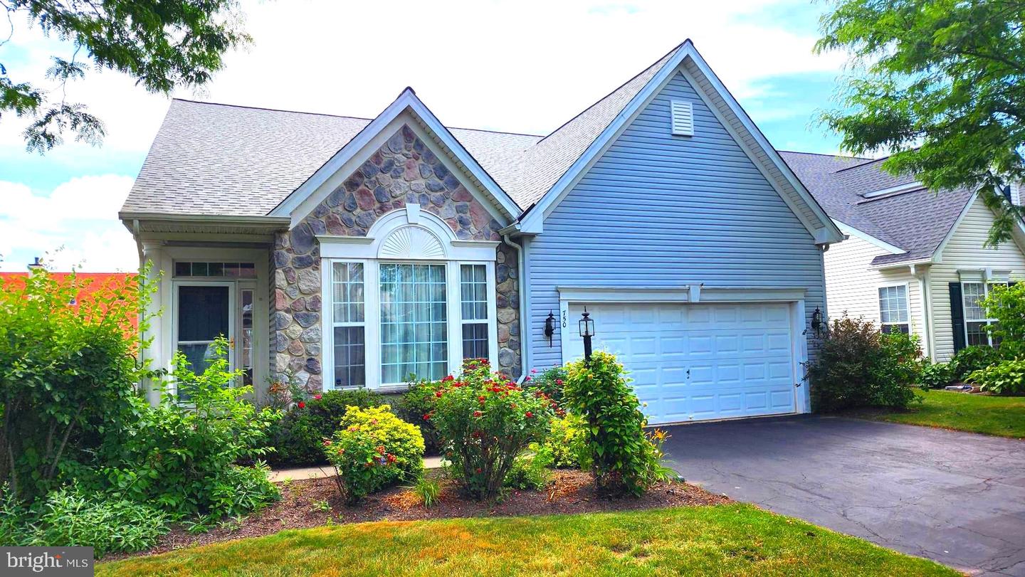 750 Twining Way Property Photo 1