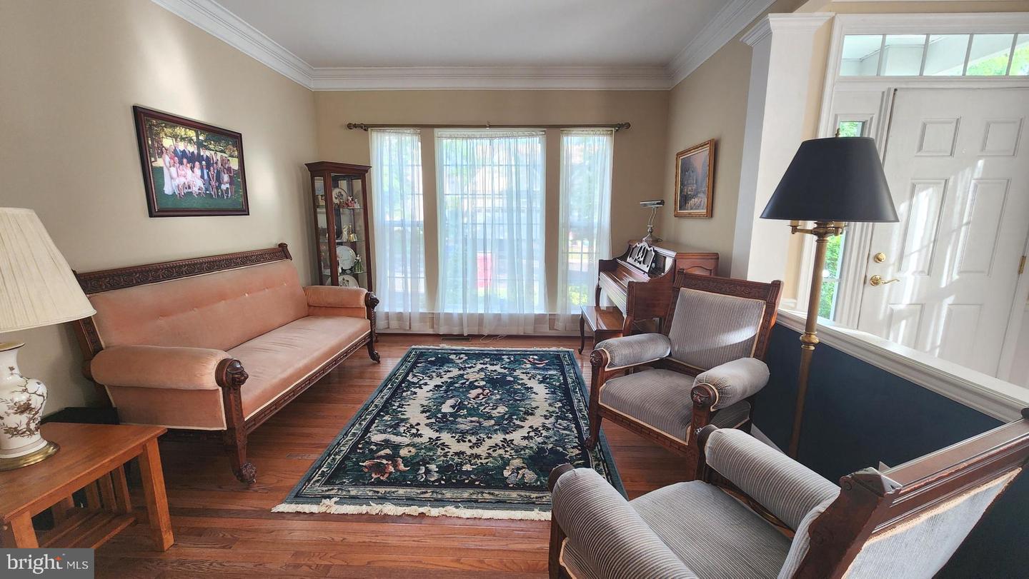 750 Twining Way Property Photo 7