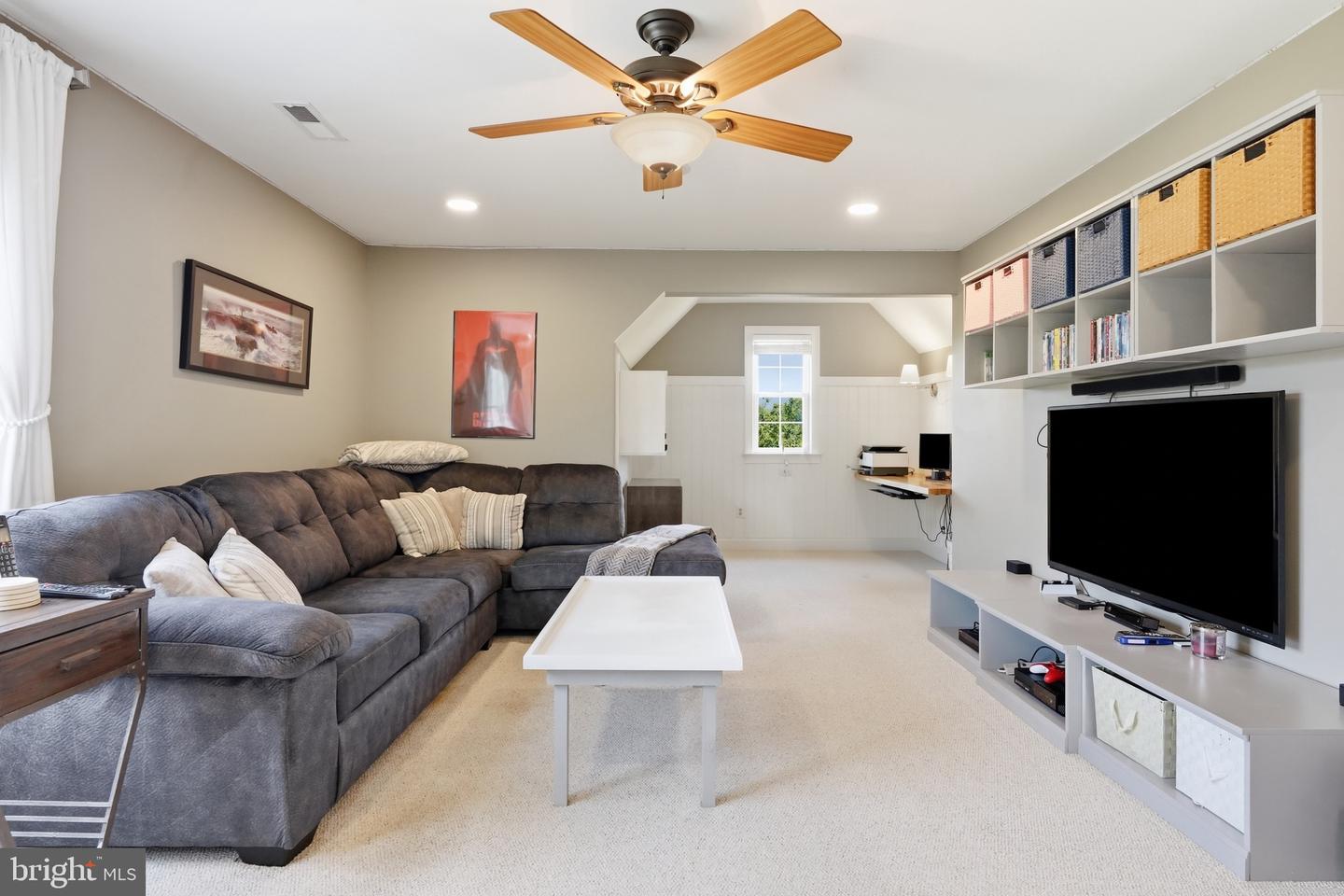 879 Ashbourne Way Property Photo 35