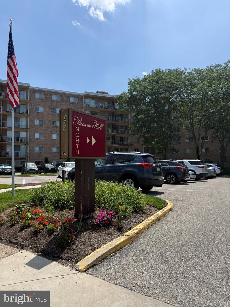 309 FLORENCE AVE #307-N