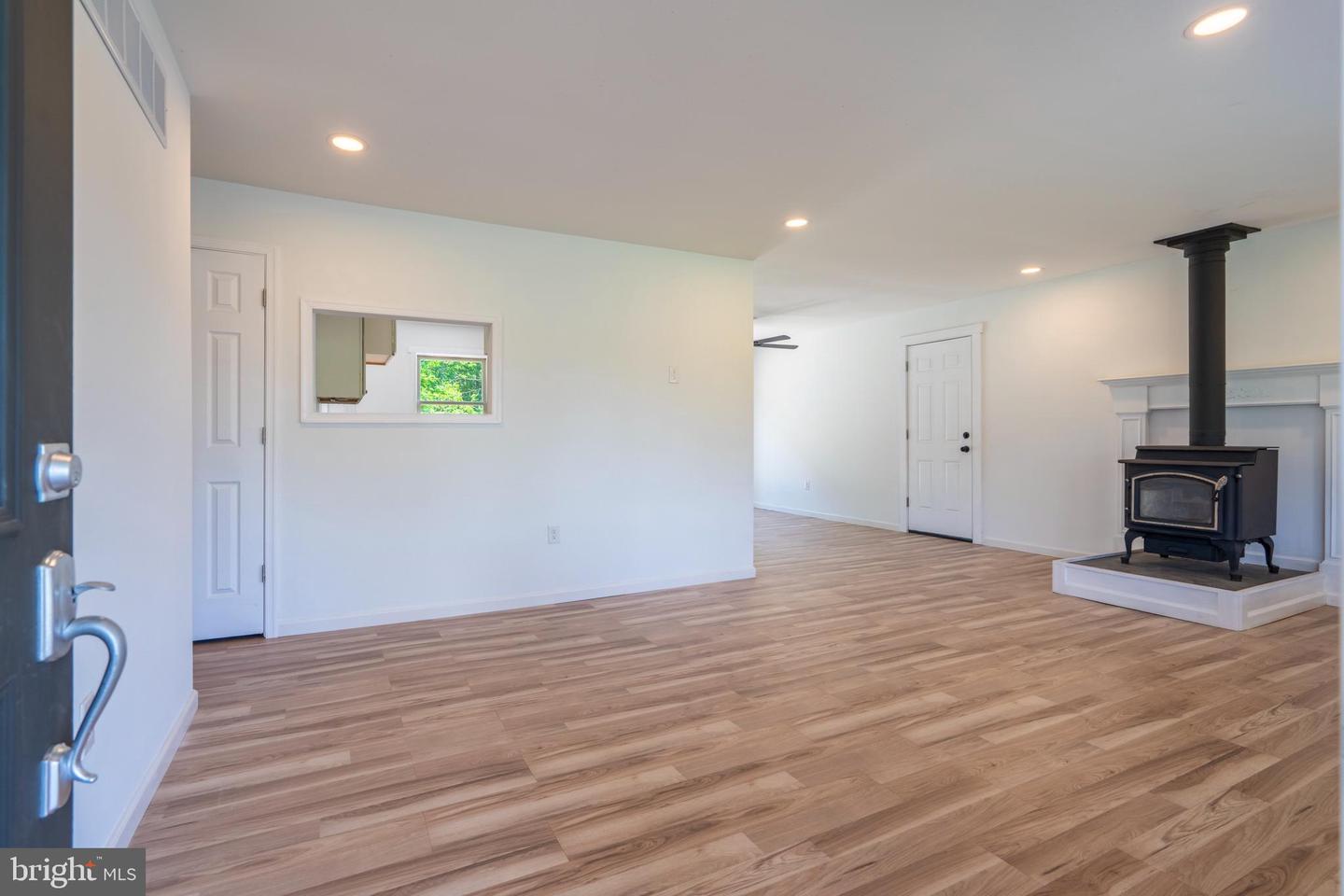 1180 Station Rd Property Photo 5