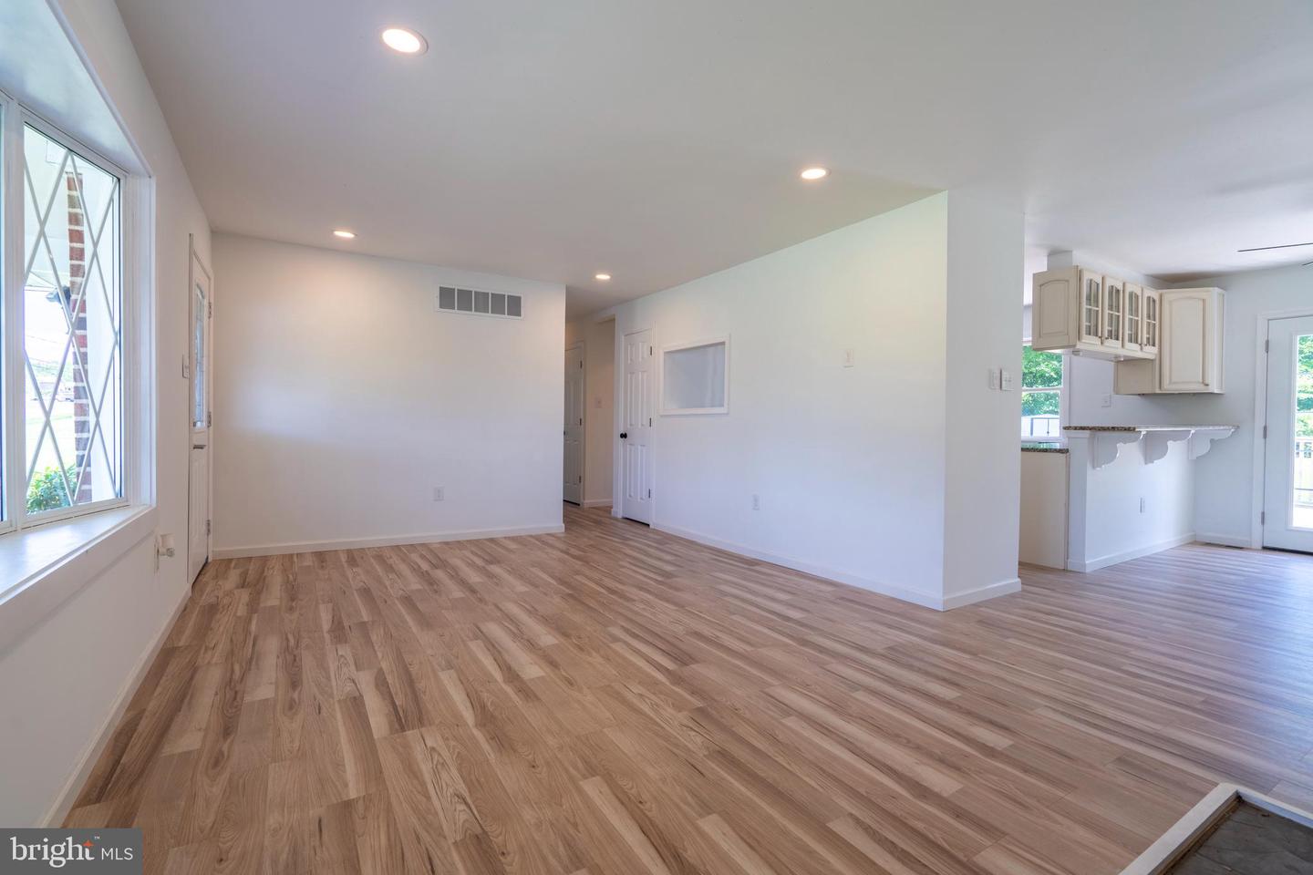 1180 Station Rd Property Photo 10