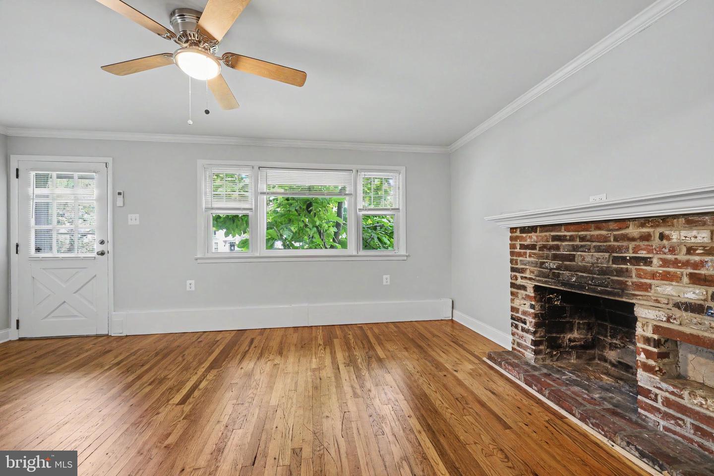 361 Spring Garden St Property Photo 12