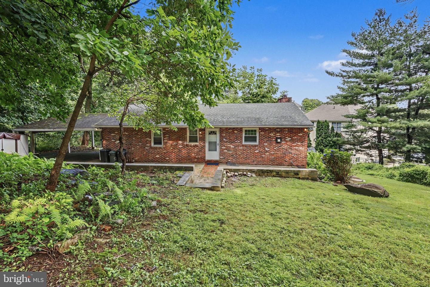 361 Spring Garden St Property Photo 30