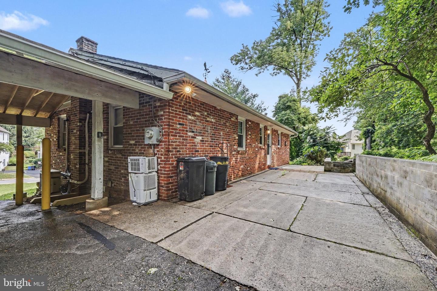 361 Spring Garden St Property Photo 32