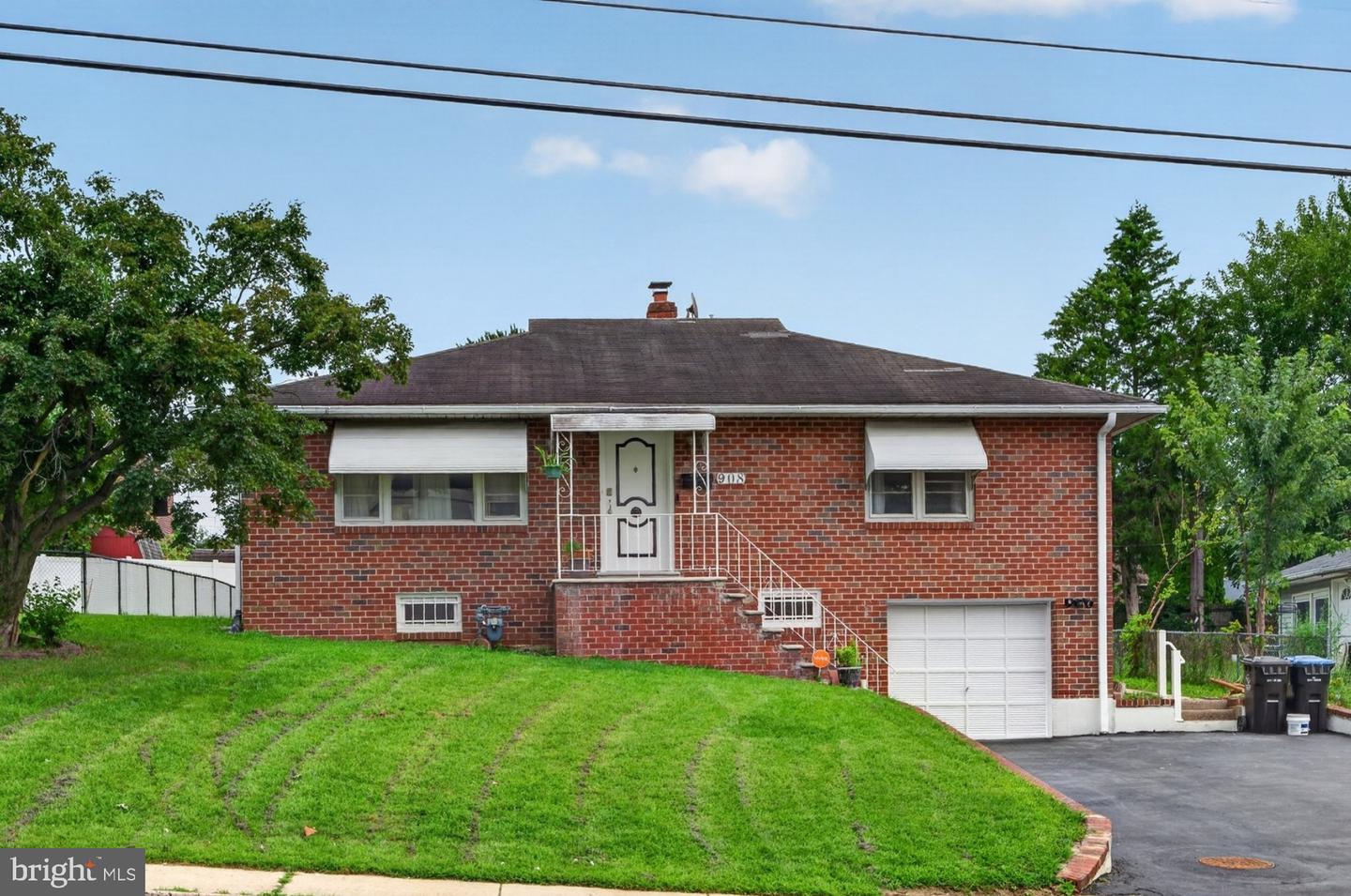 908 New Hope St # Property Photo 1
