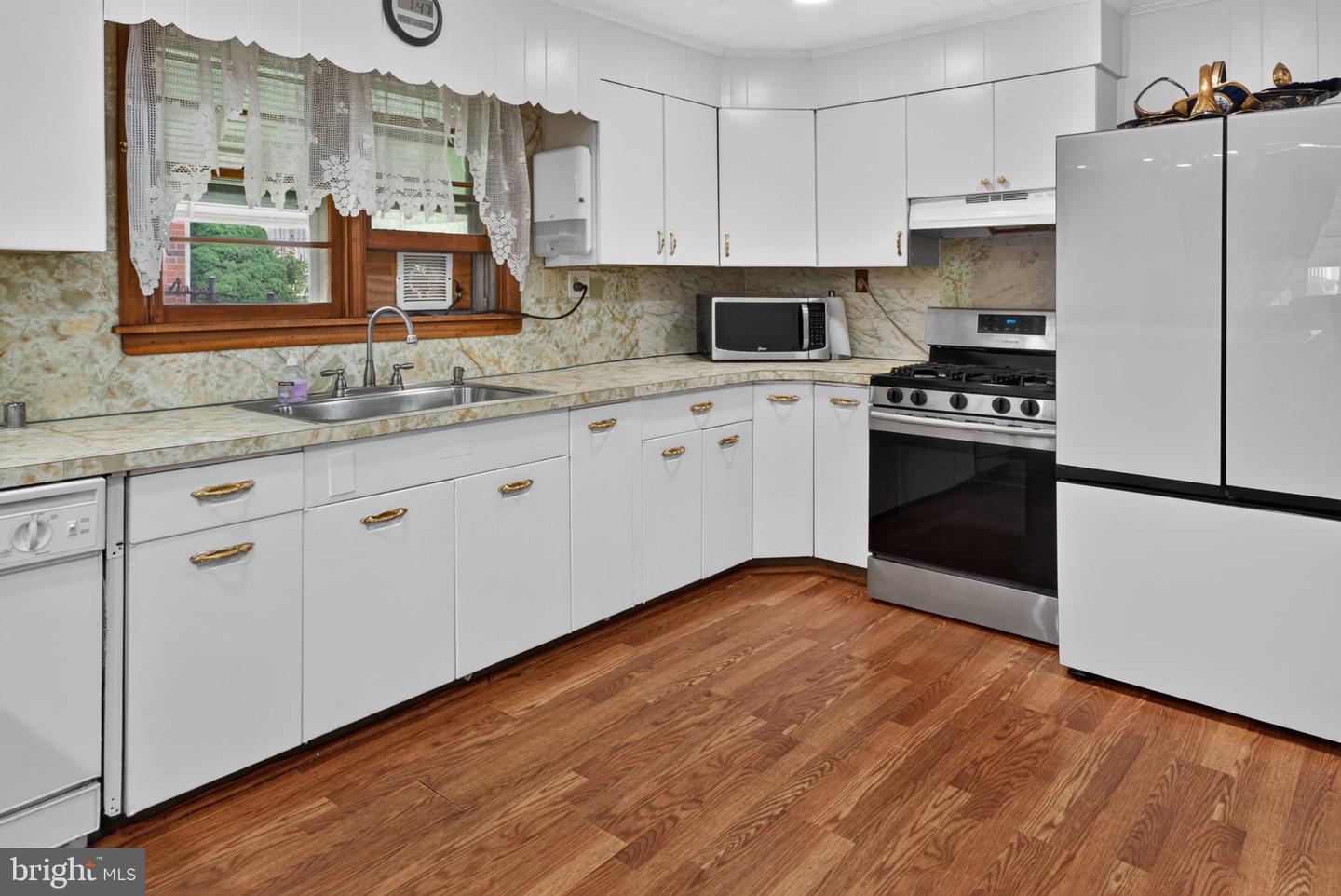 908 New Hope St # Property Photo 9