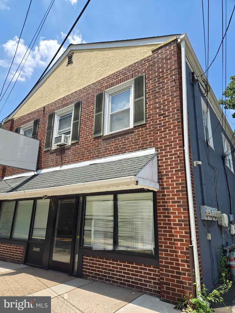 367 E Butler Ave #1 Comm Property Photo 2
