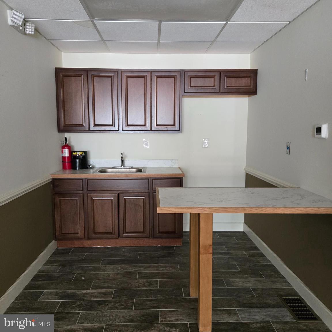 367 E Butler Ave #1 Comm Property Photo 6