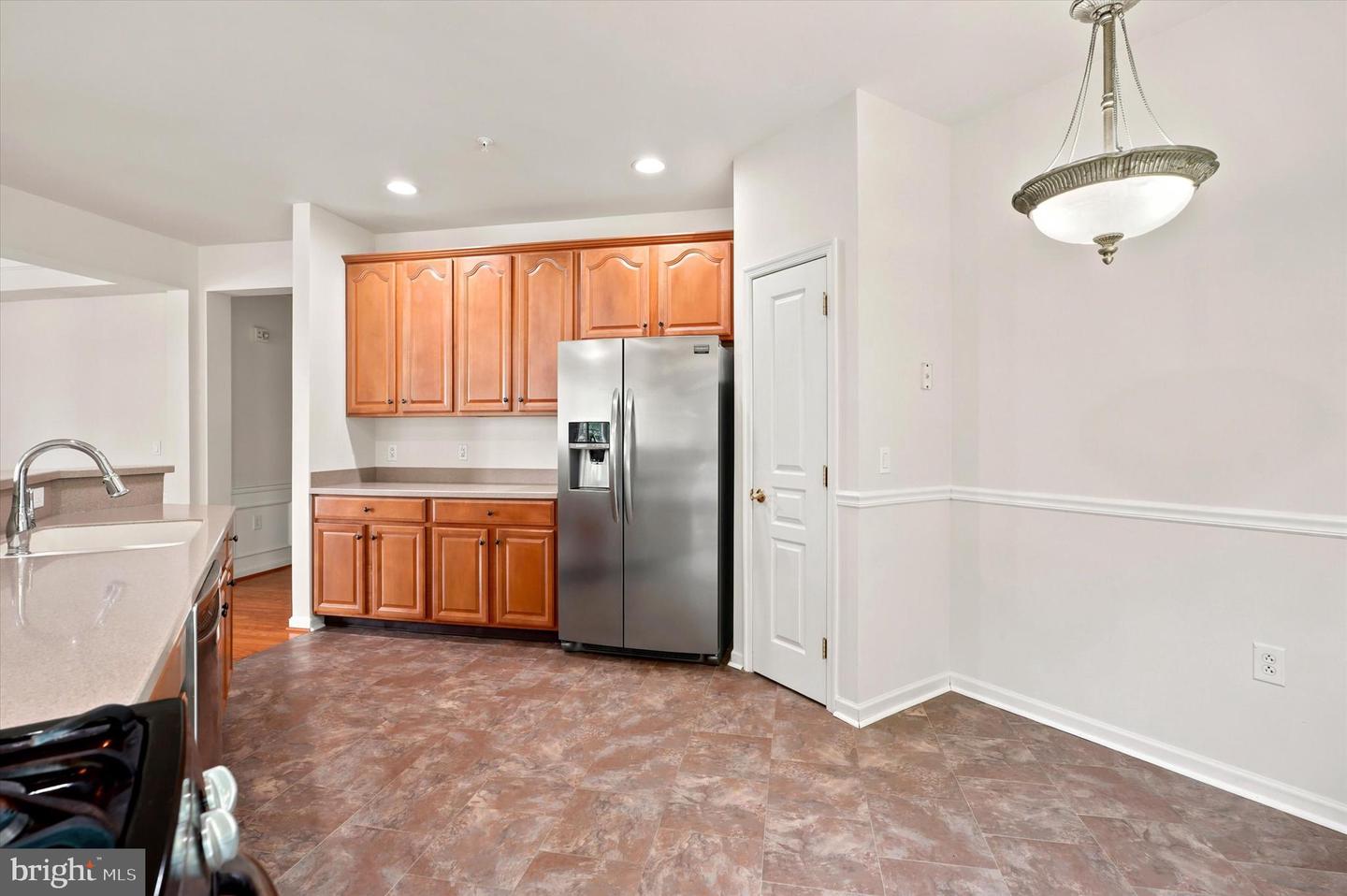 1102 Lilac Ct Property Photo 5