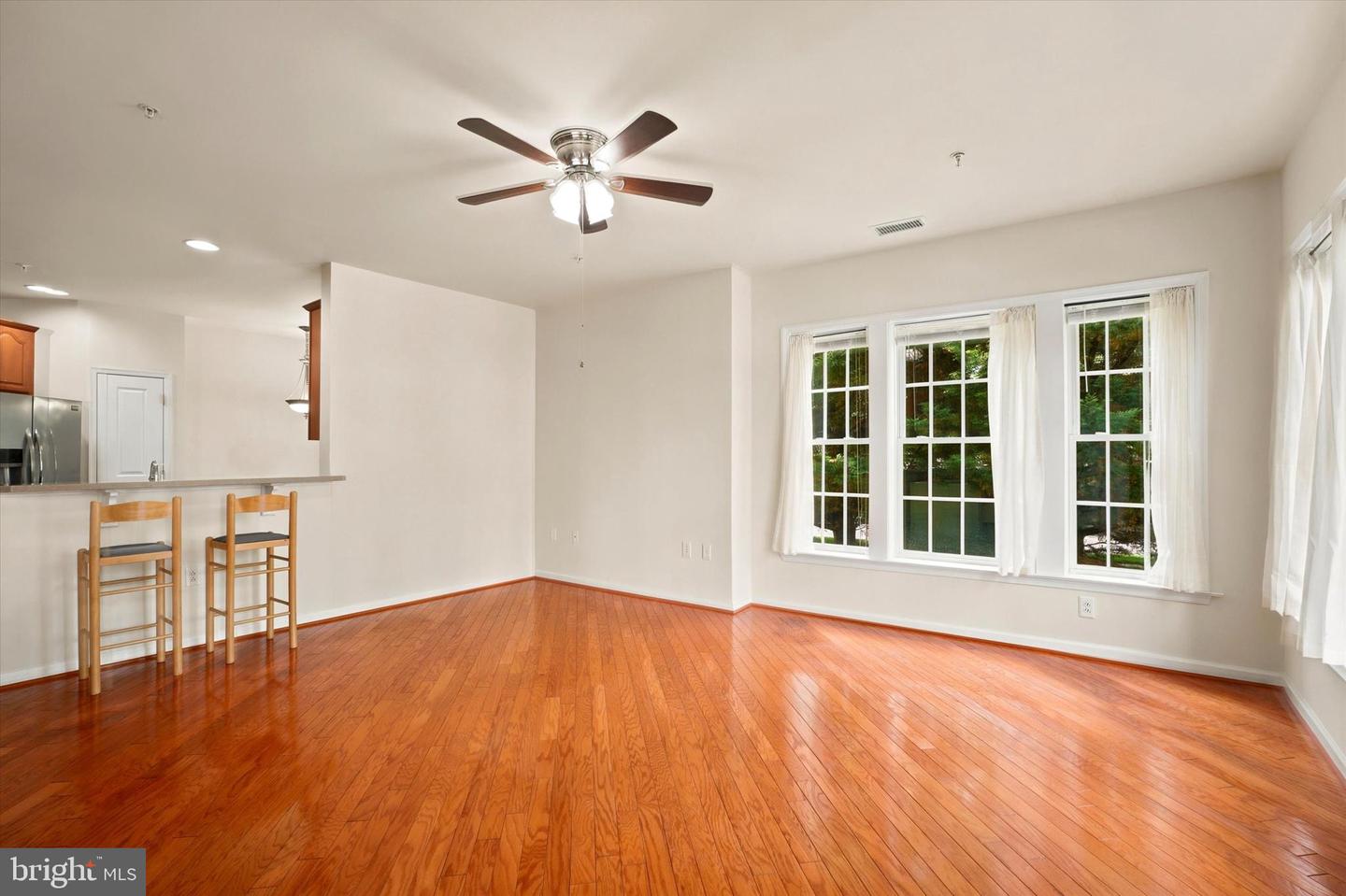 1102 Lilac Ct Property Photo 9