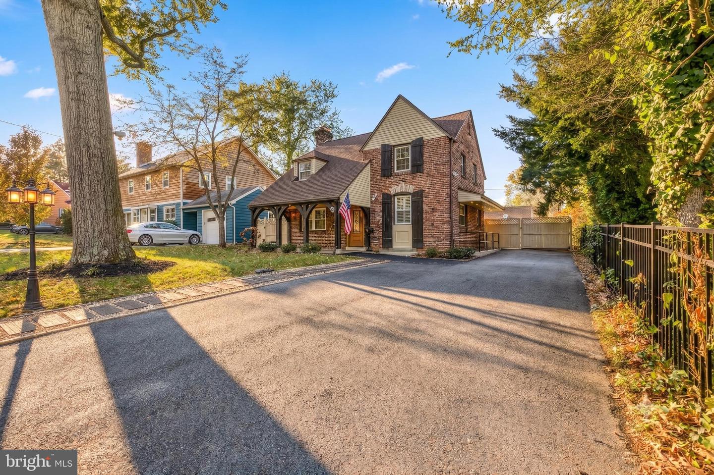 63 ACADEMY RD Property Photo 1
