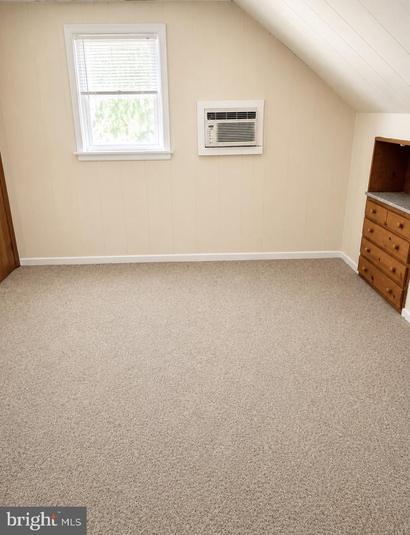 2666 W Moreland Rd Property Photo 5