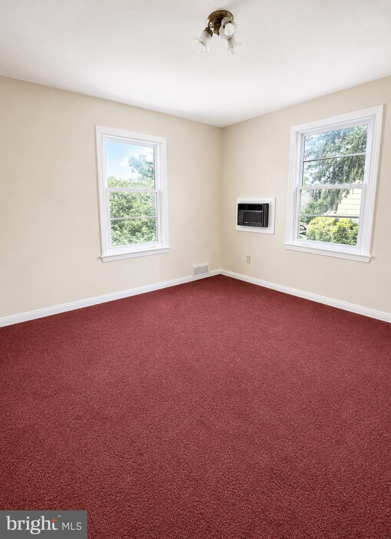 2666 W Moreland Rd Property Photo 6