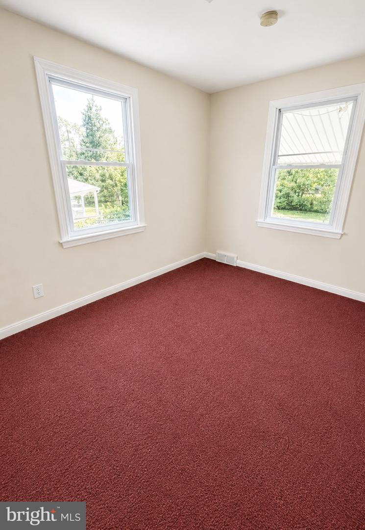 2666 W Moreland Rd Property Photo 7