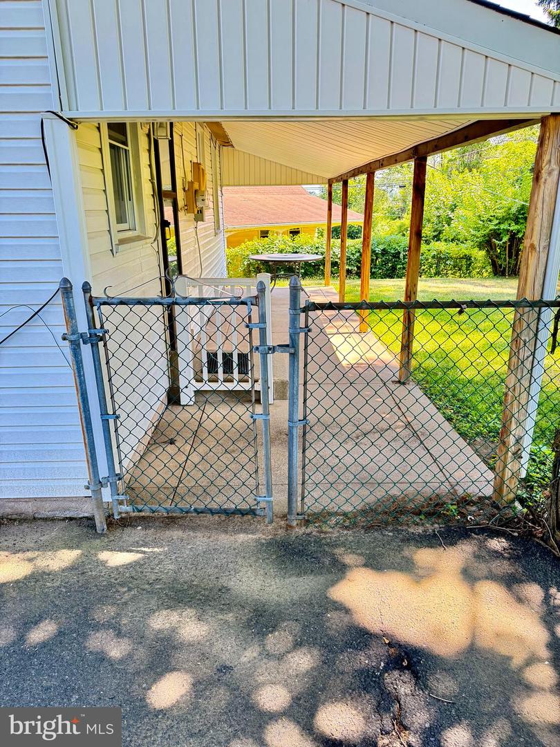 2666 W Moreland Rd Property Photo 17