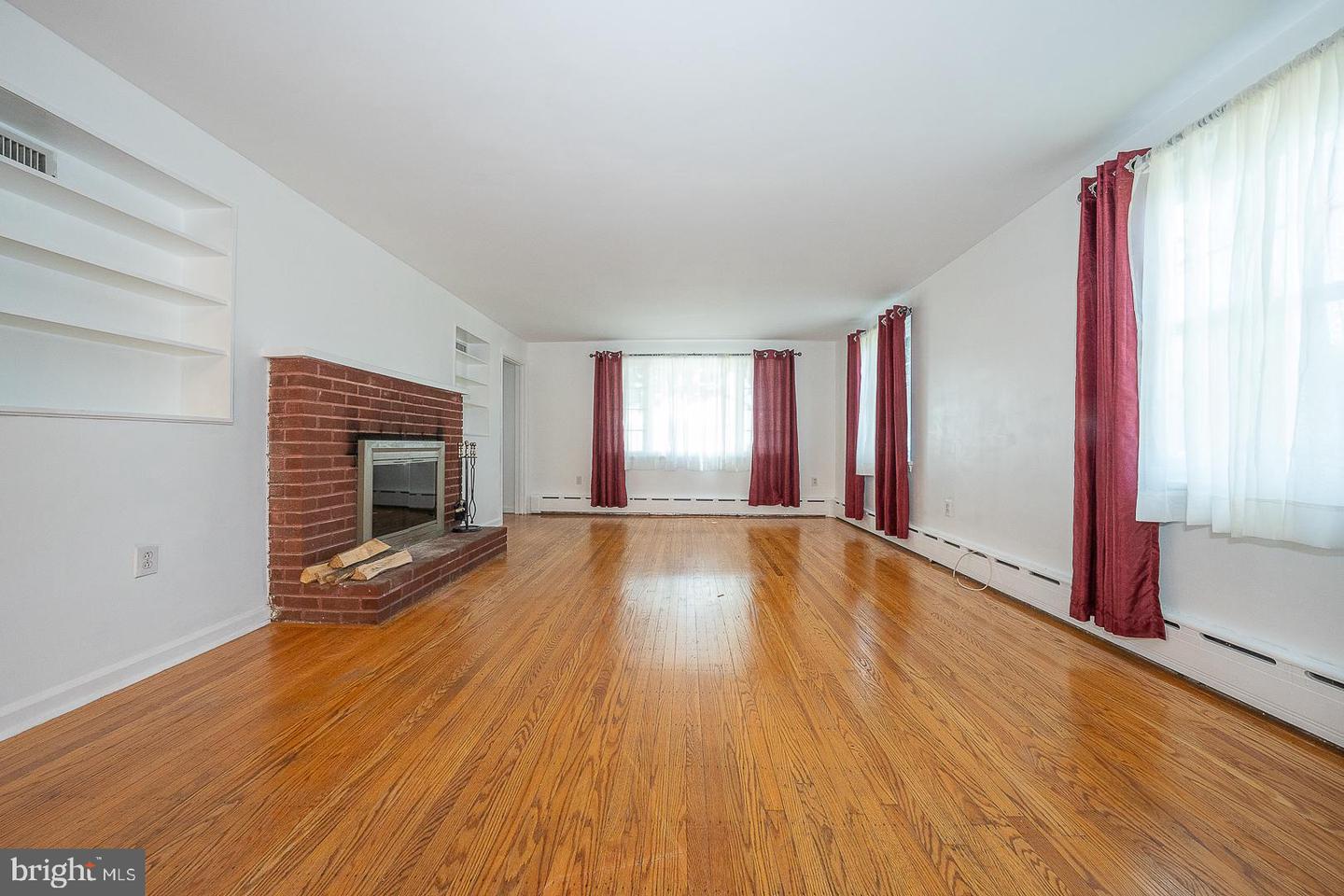 201 Abbeyview Ave Property Photo 7