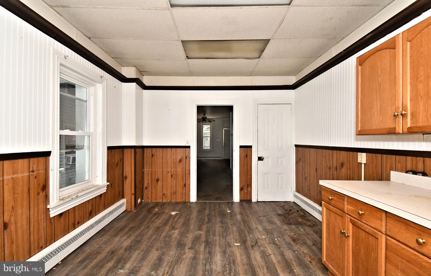 346 W Walnut St Property Photo 12