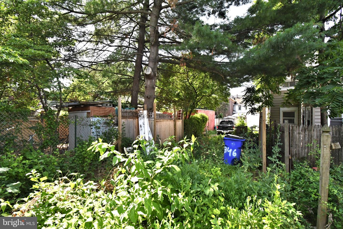 346 W Walnut St Property Photo 25