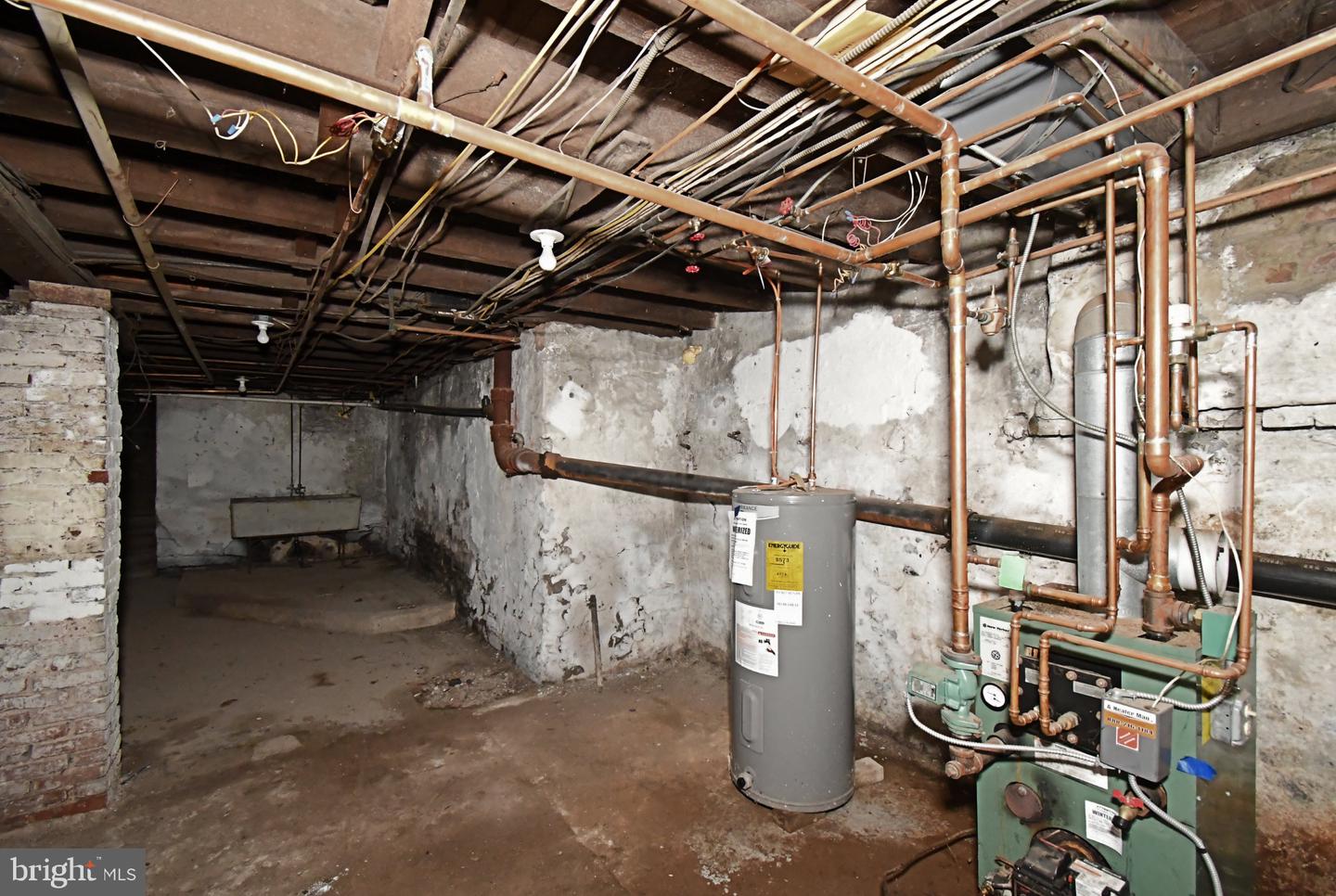 346 W Walnut St Property Photo 27