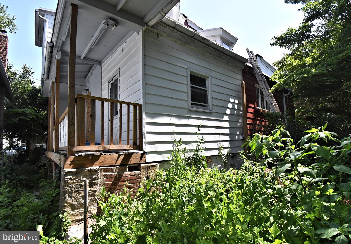 346 W Walnut St Property Photo 30