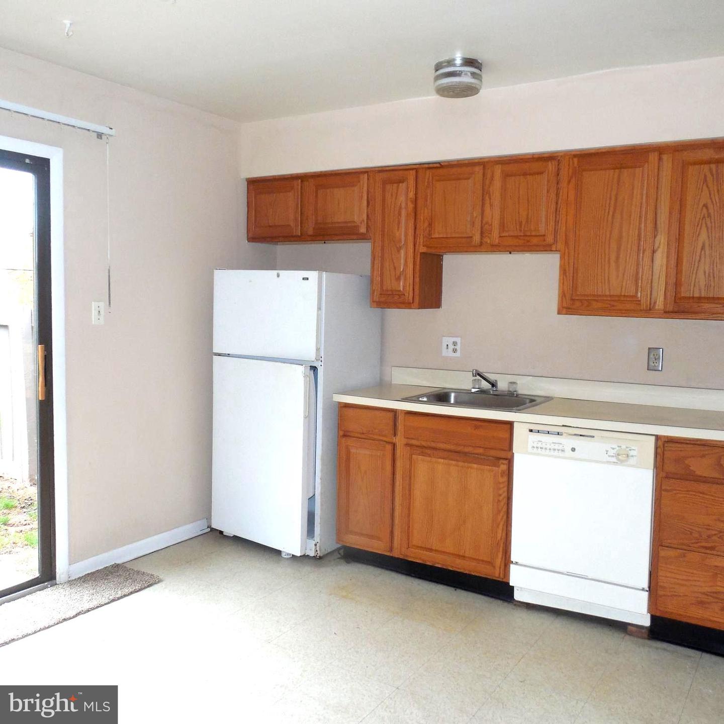 347 Bridge St Property Photo 9