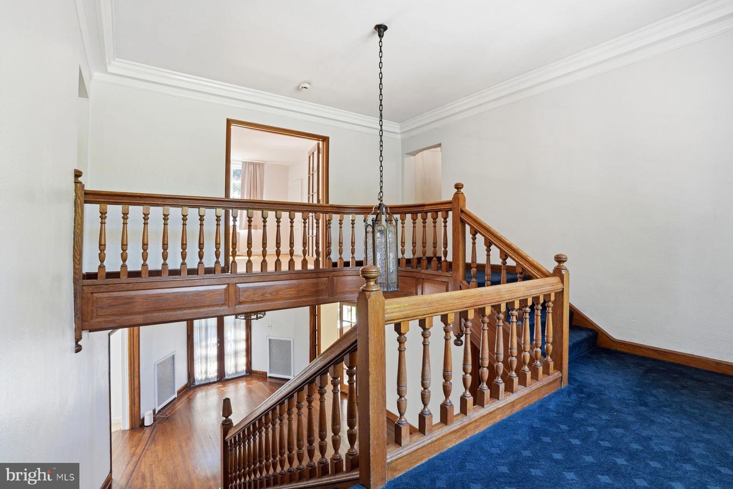 7 Windsor Ave Property Photo 31