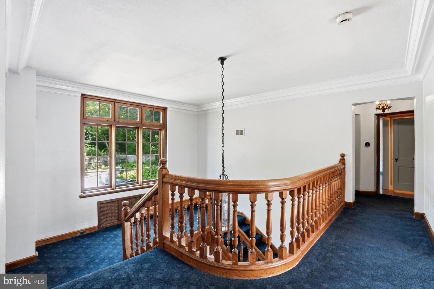 7 Windsor Ave Property Photo 32