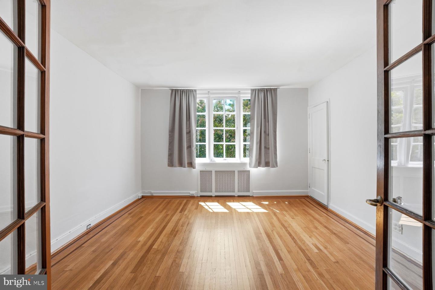 7 Windsor Ave Property Photo 34