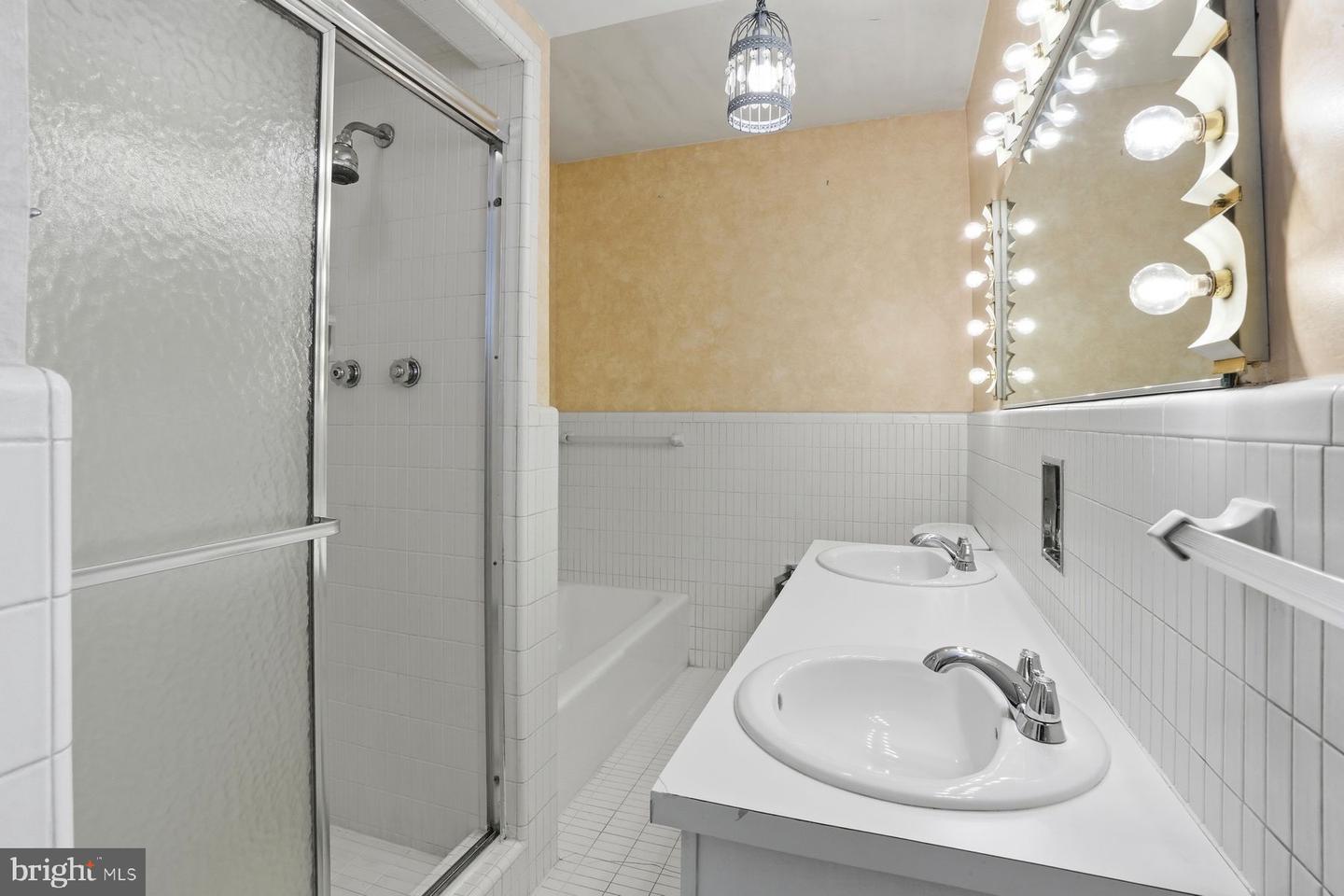 7 Windsor Ave Property Photo 37