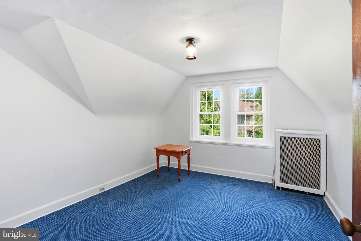 7 Windsor Ave Property Photo 57