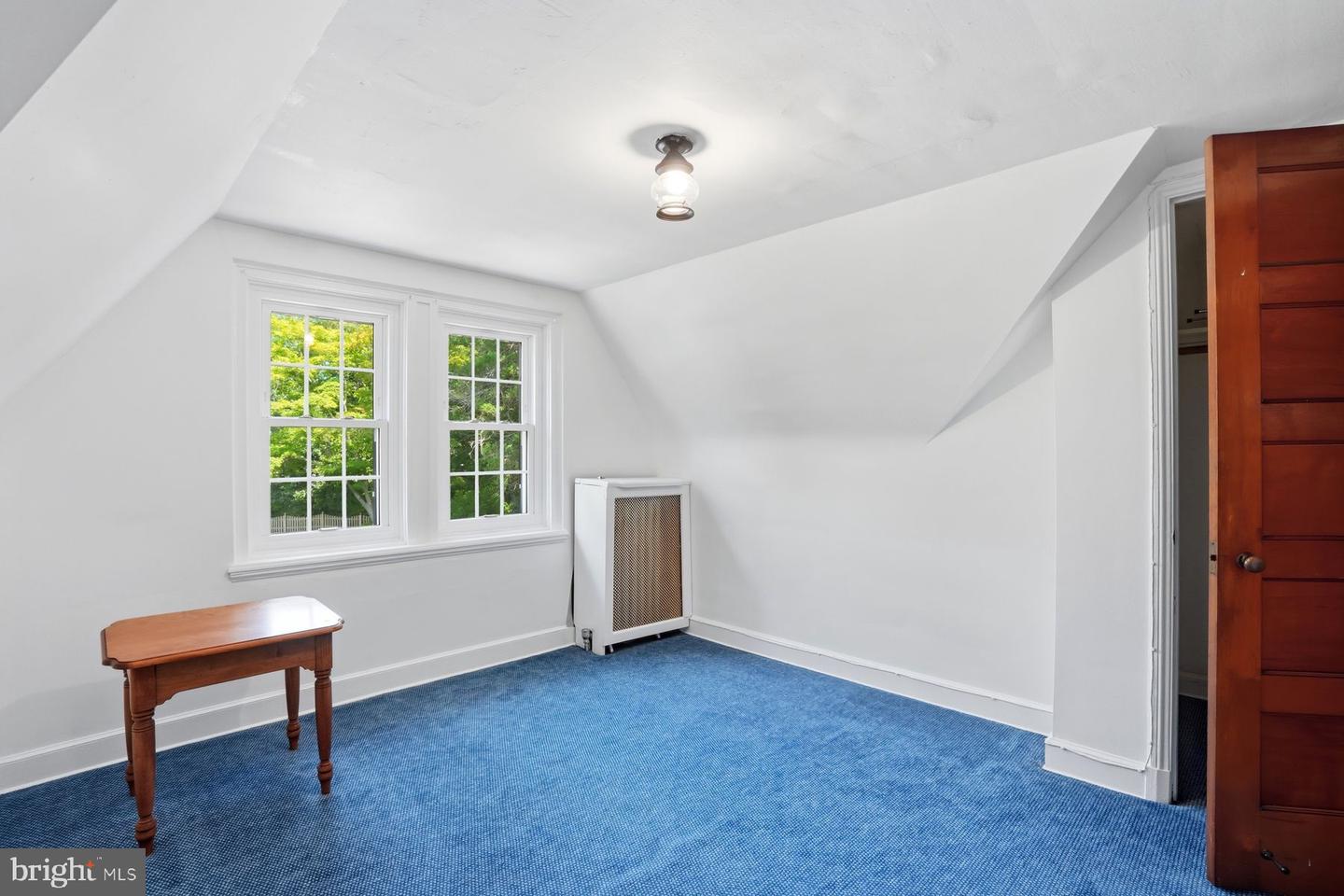 7 Windsor Ave Property Photo 58