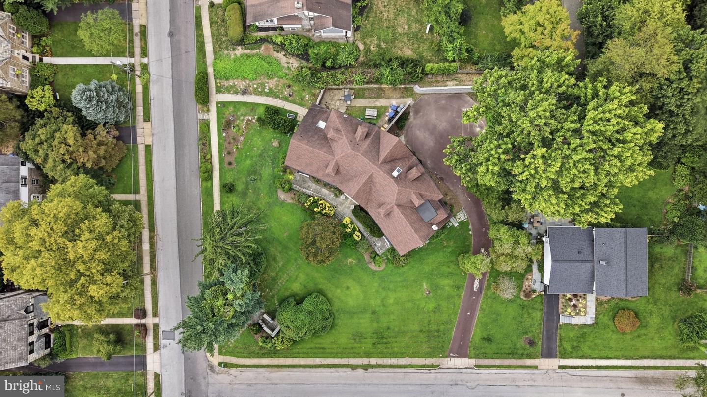 7 Windsor Ave Property Photo 63