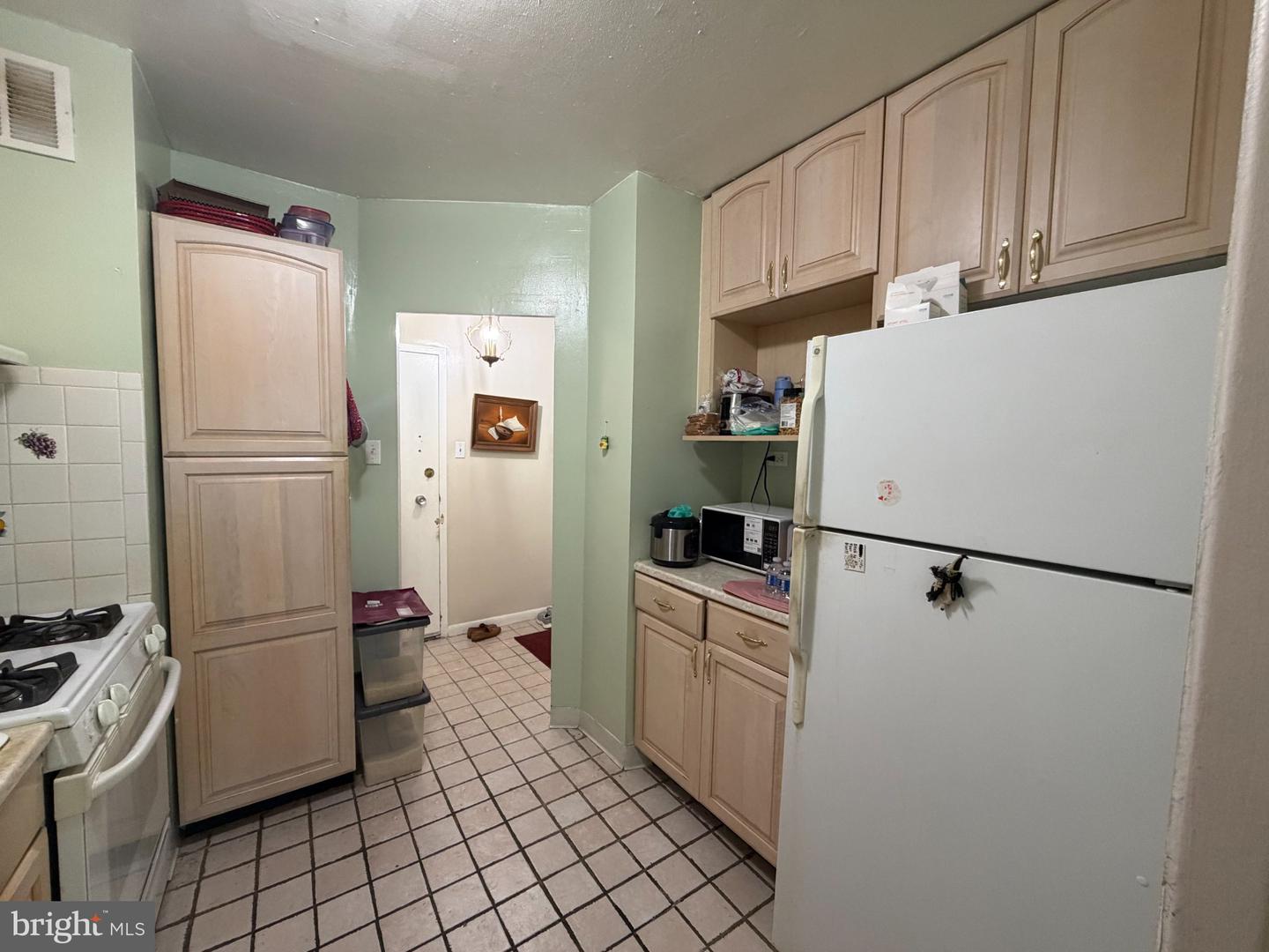 7900 Old York Rd #609b Property Photo 15