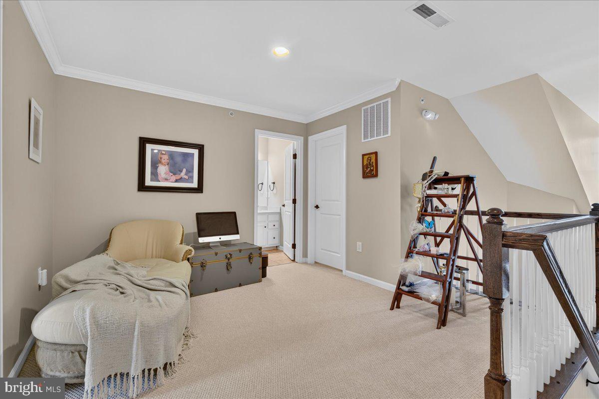 870 Reynards Run Property Photo 10