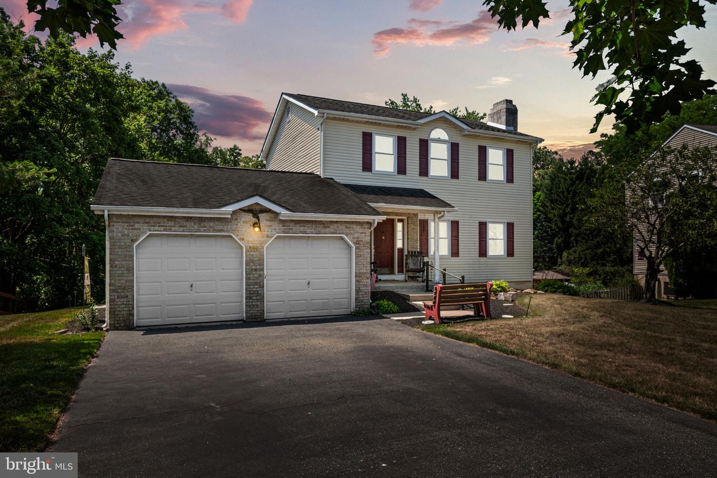 2232 DONNA LN