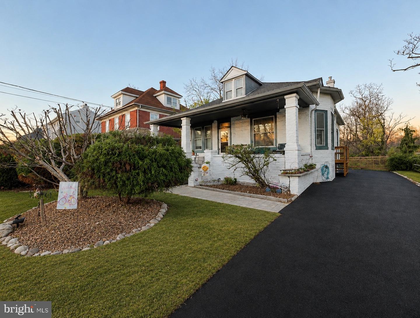 25 E Germantown Pike # Property Photo 1