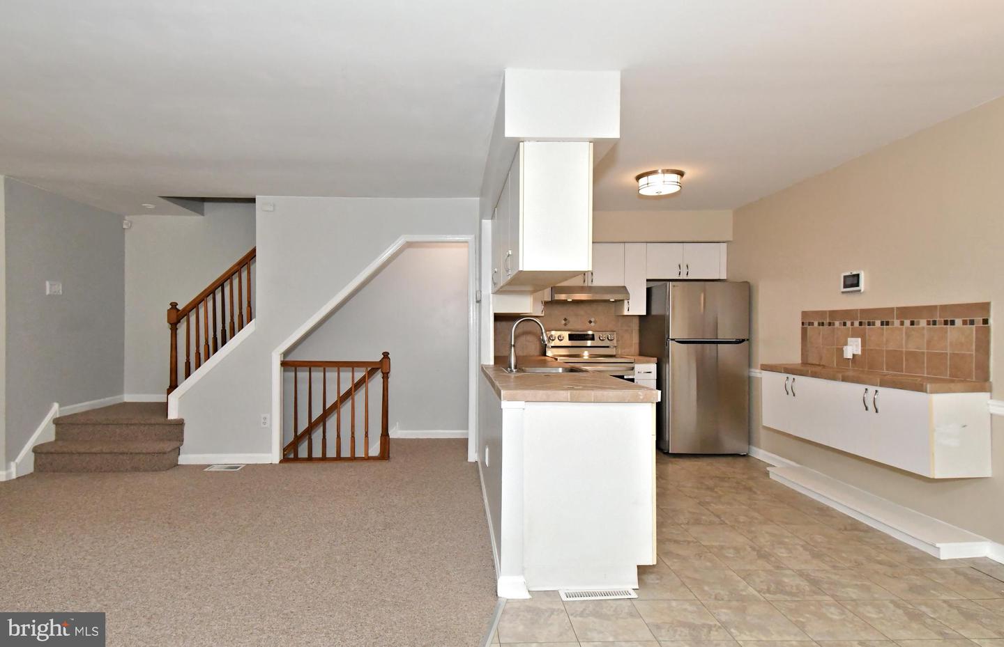 22 Fitzwatertown Rd #unit A-10 Property Photo 4