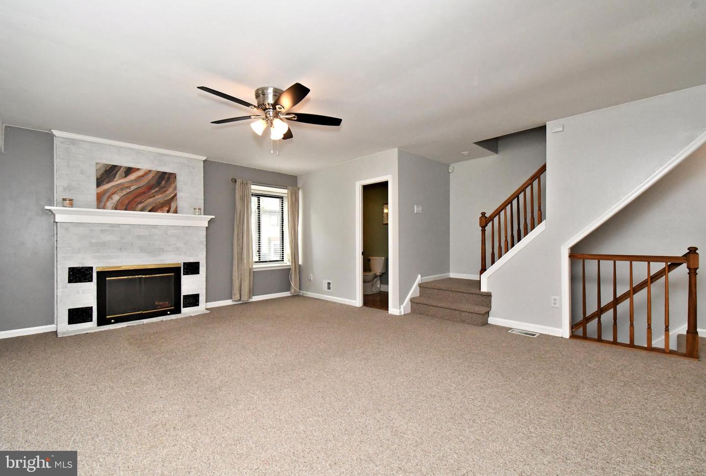 22 Fitzwatertown Rd #unit A-10 Property Photo 5