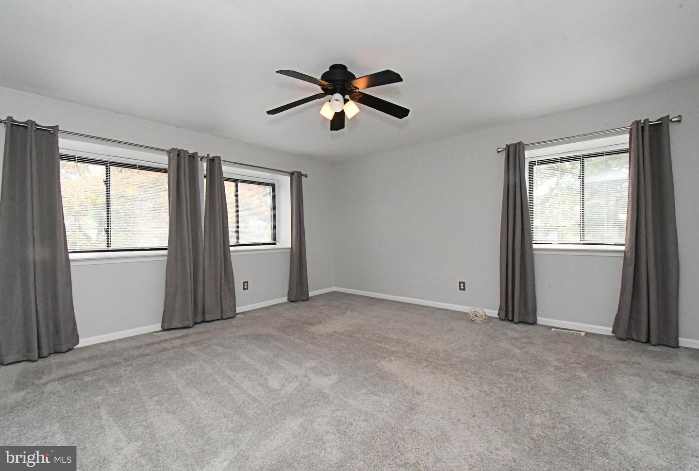 22 Fitzwatertown Rd #unit A-10 Property Photo 14