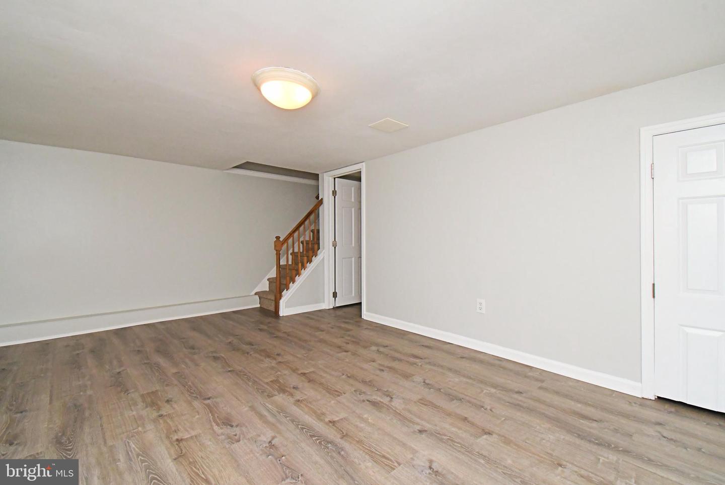 22 Fitzwatertown Rd #unit A-10 Property Photo 23