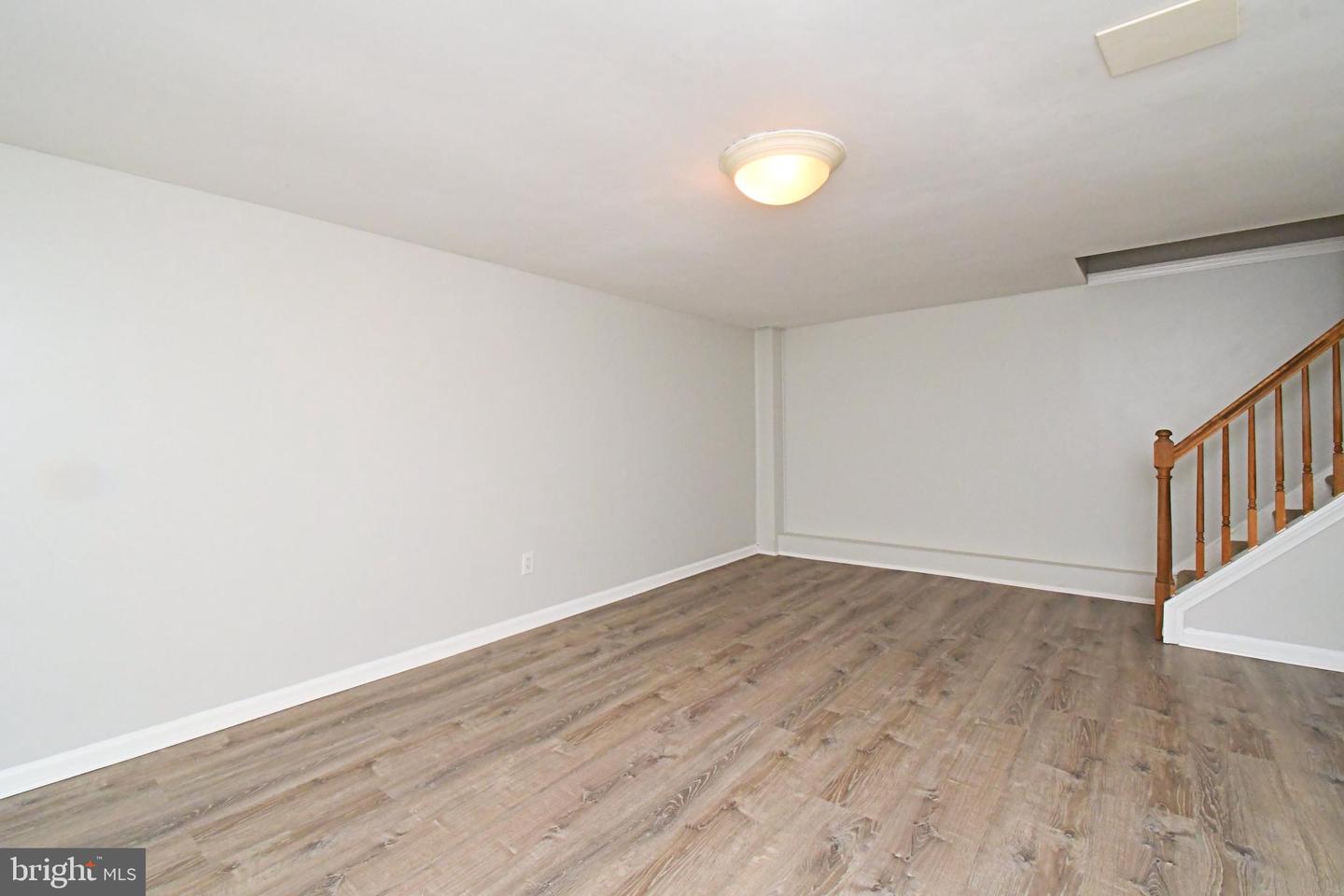22 Fitzwatertown Rd #unit A-10 Property Photo 24
