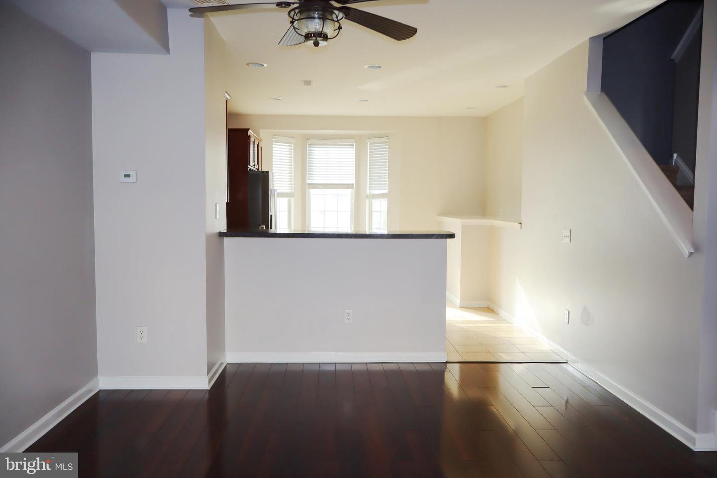 914 Thomas St Property Photo 18