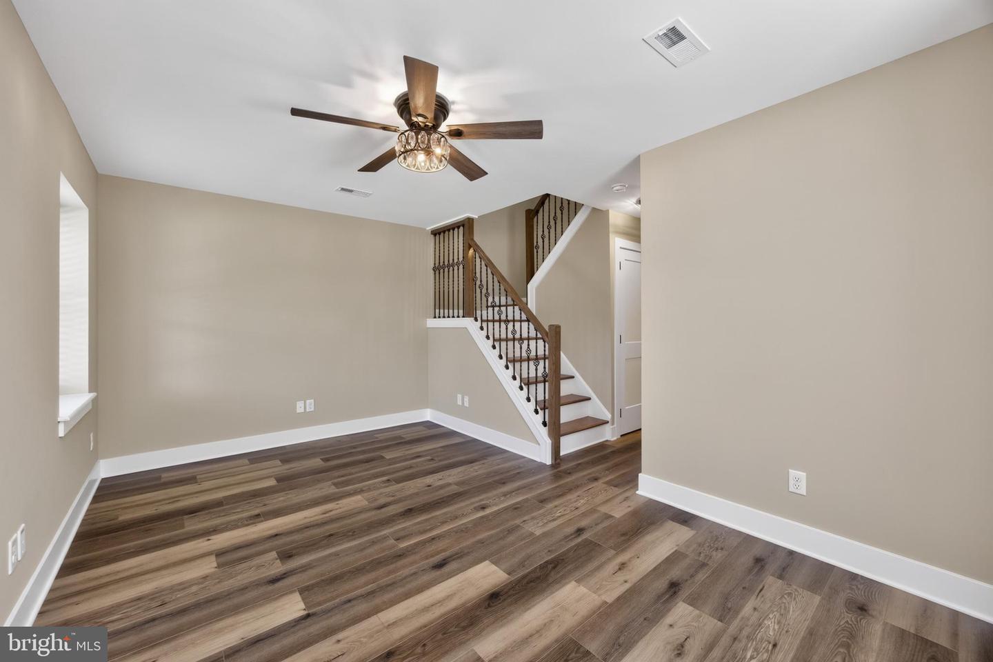 559 A St Property Photo 8