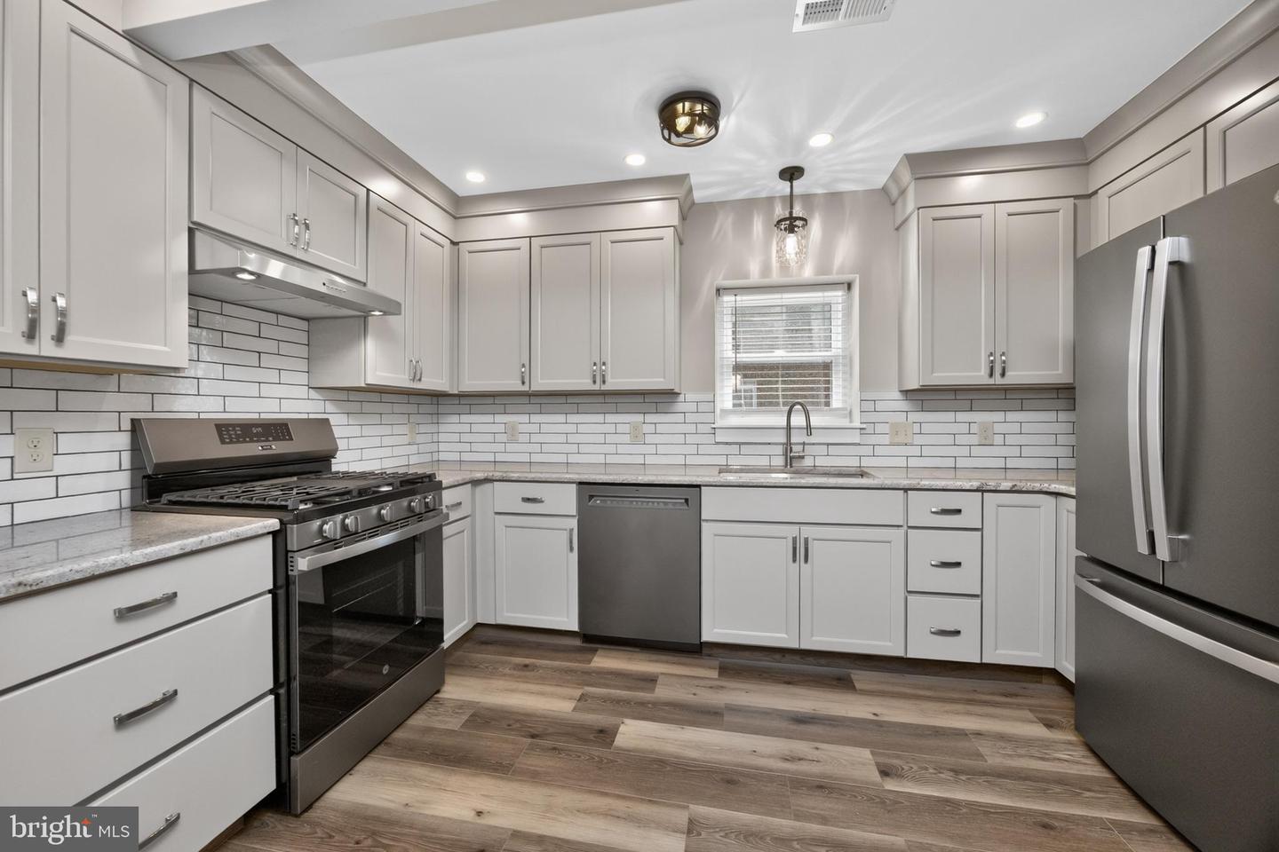 559 A St Property Photo 10