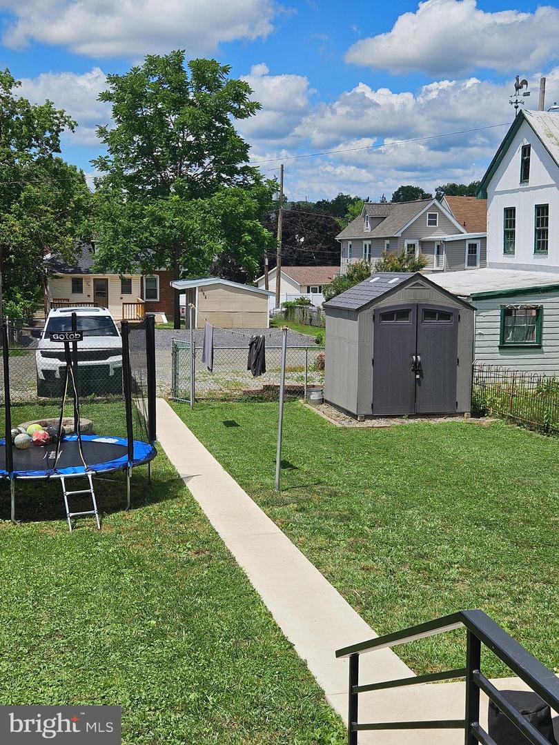 645 N. Charlotte St Property Photo 54