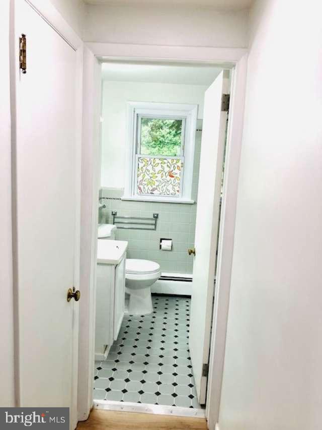 439 E Chestnut St Property Photo 9